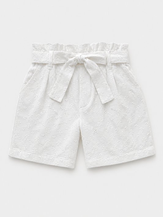 Short fille