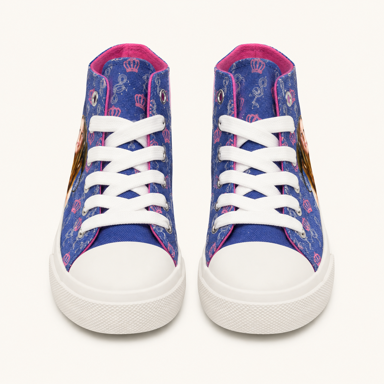 Pack baskets montantes bleues et lunettes de soleil roses - Charlotte M.