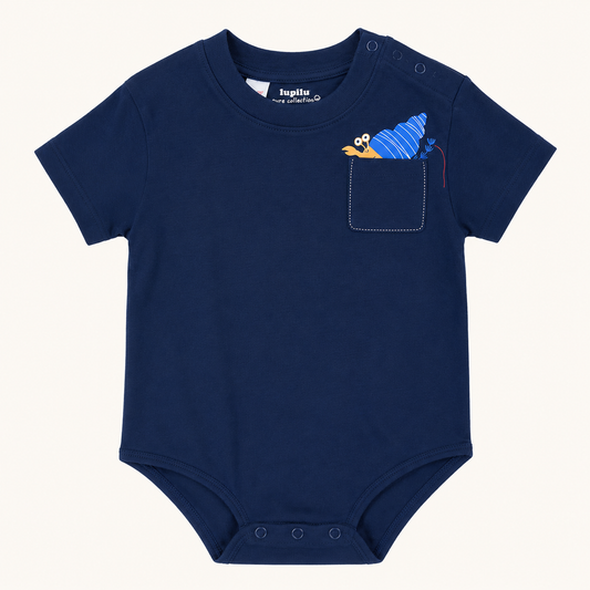 Body bébé bleu marine en coton avec poche crabe – Lupilu