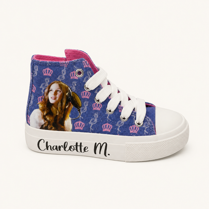 Pack baskets montantes bleues et lunettes de soleil roses - Charlotte M.