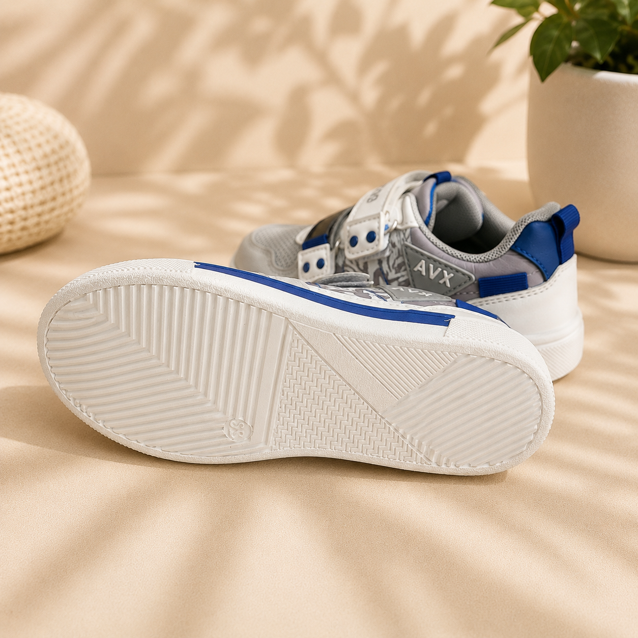 Baskets Enfant Avirex à Scratch – Gris, Blanc & Bleu