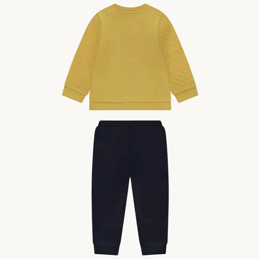 Ensemble 2 pièces Bébé Garçon - Sweat matelassé moutarde "Wild & Free" & Jogging bleu marine