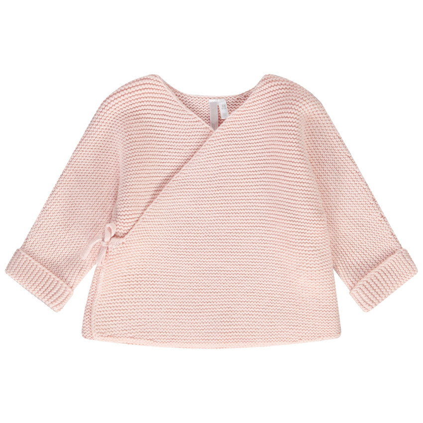 Gilet en tricot rose pâle
