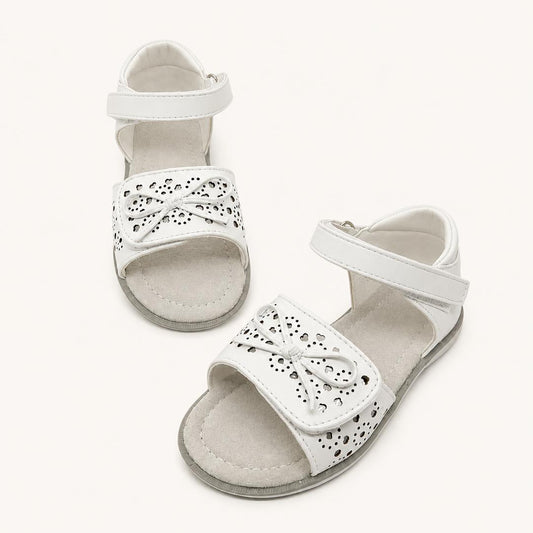 Sandales Blanches Fille à Nœud Découpé – Nu-pieds Chic en Cuir Souple