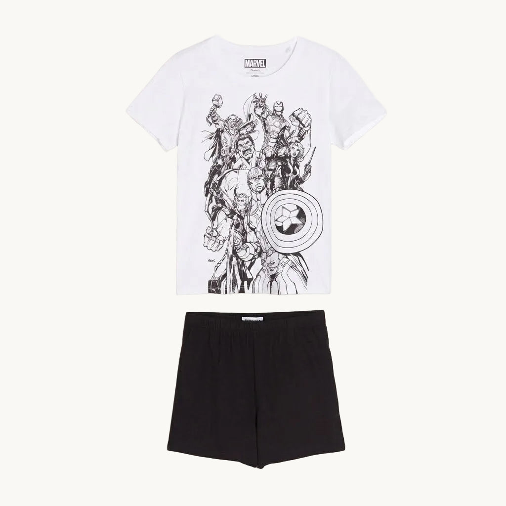Ensemble T-shirt et Short Avengers – Collection Sinsay Boys